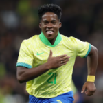 Endrick transforma curiosidade em rotina e mergulha na história do futebol mundial